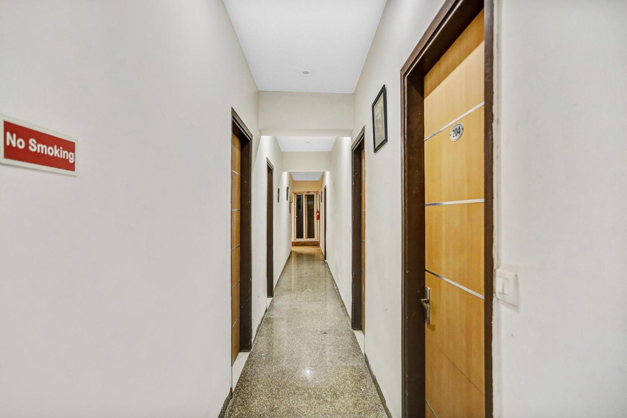 Townhouse 22956 Hotel Grand Residency Delhi  Exterior foto